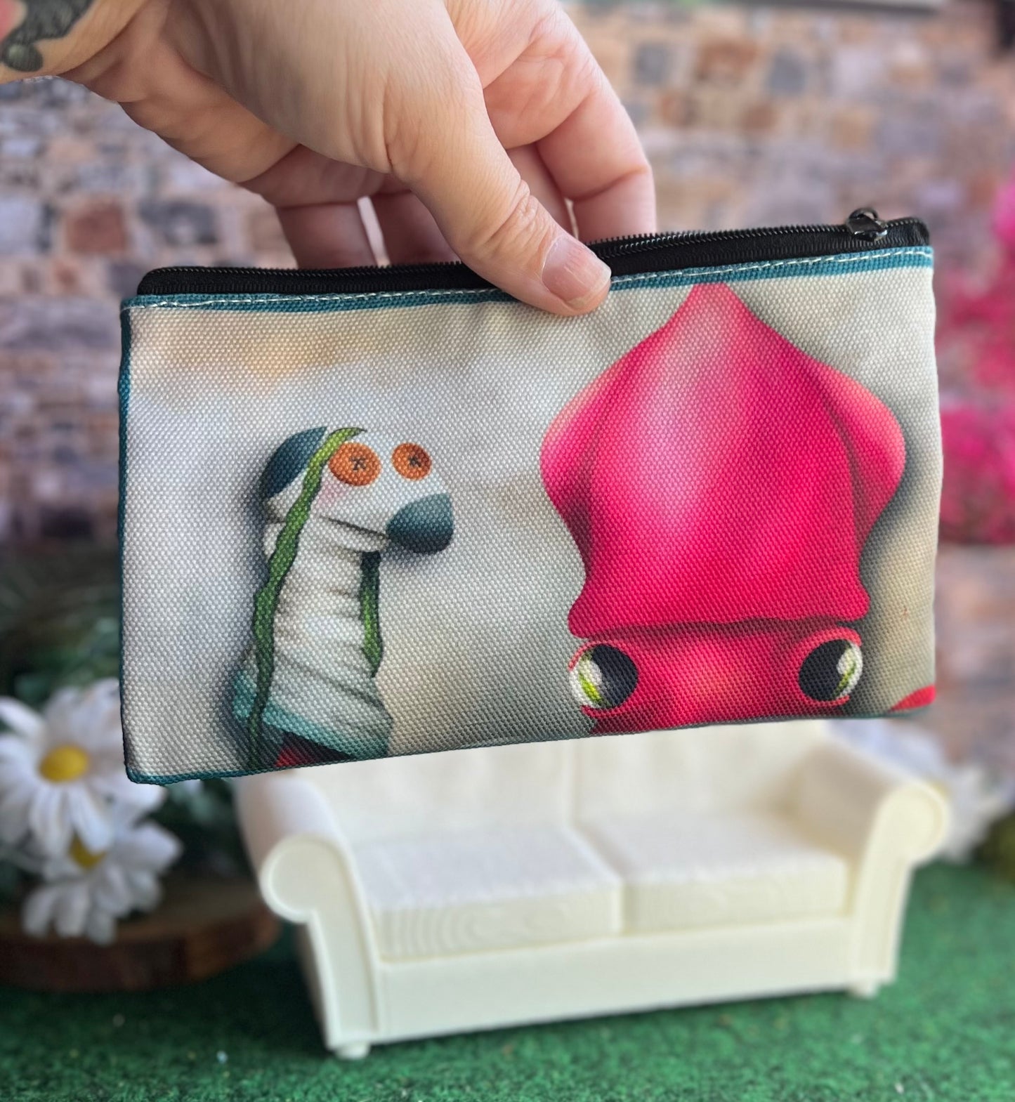 Squid puppet zipper pouch