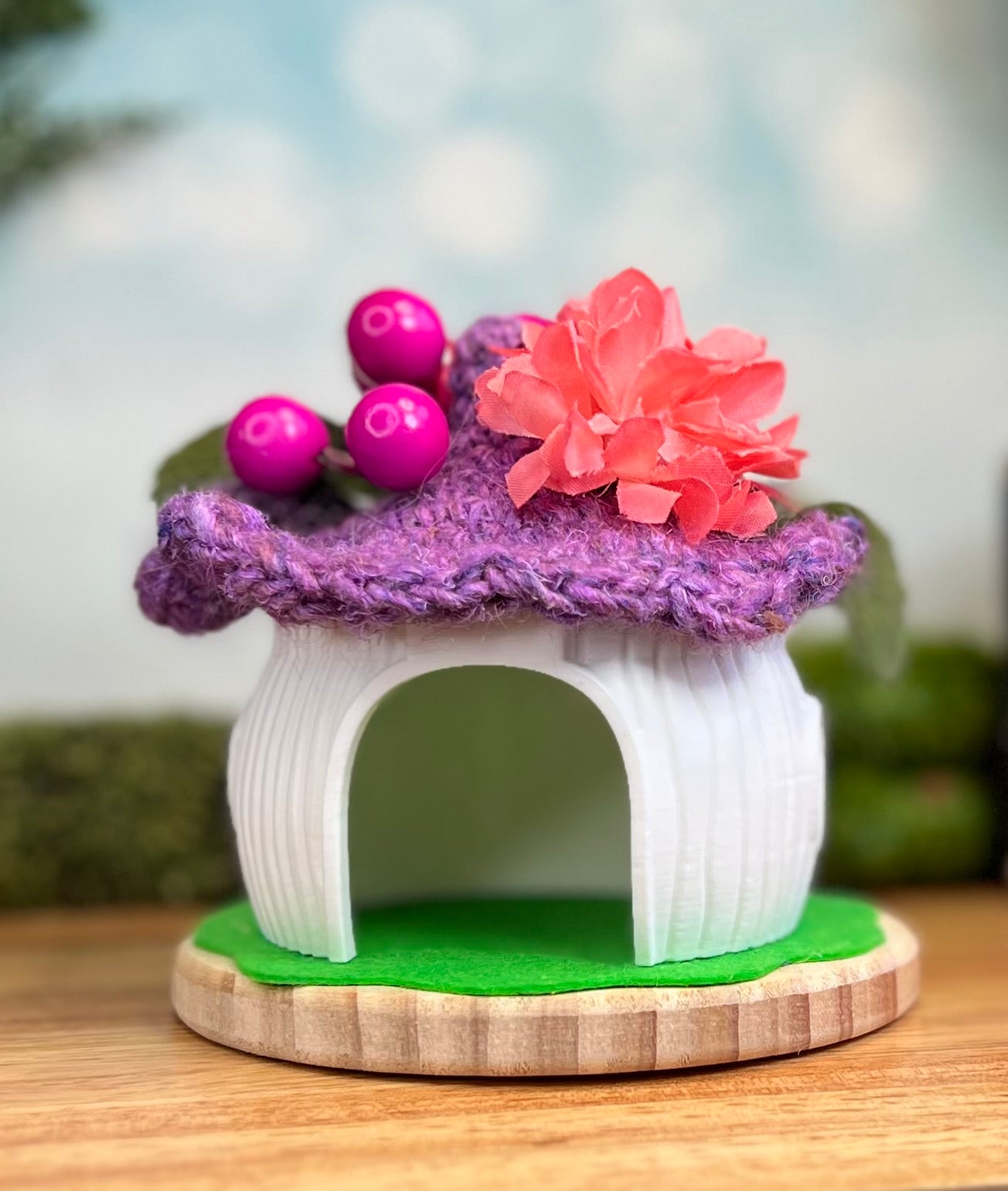 Flower Mushroom house (with wood base) *Galarple kitty not included