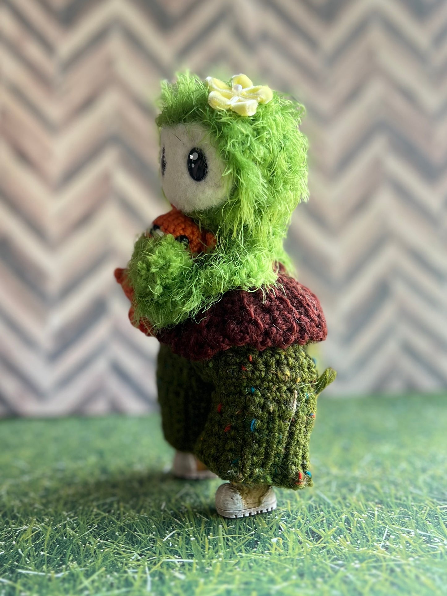 Gessel the Green and her Kitty Charlie