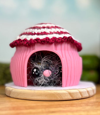 Peppermint Mushroom House (with wood base) *Galarple kitty not included