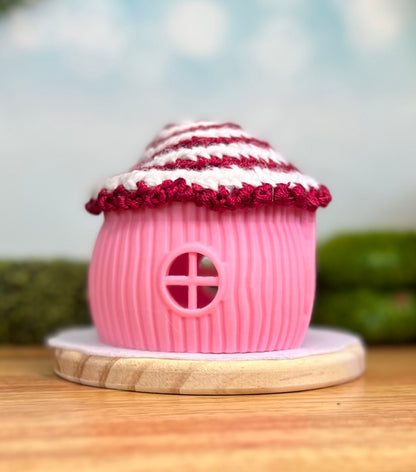 Peppermint Mushroom House (with wood base) *Galarple kitty not included
