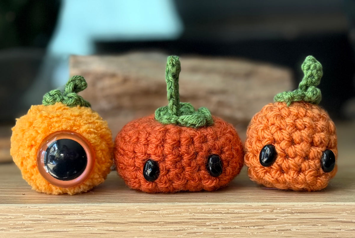 Pick your Pumpkins! (Many Sizes and Styles!)