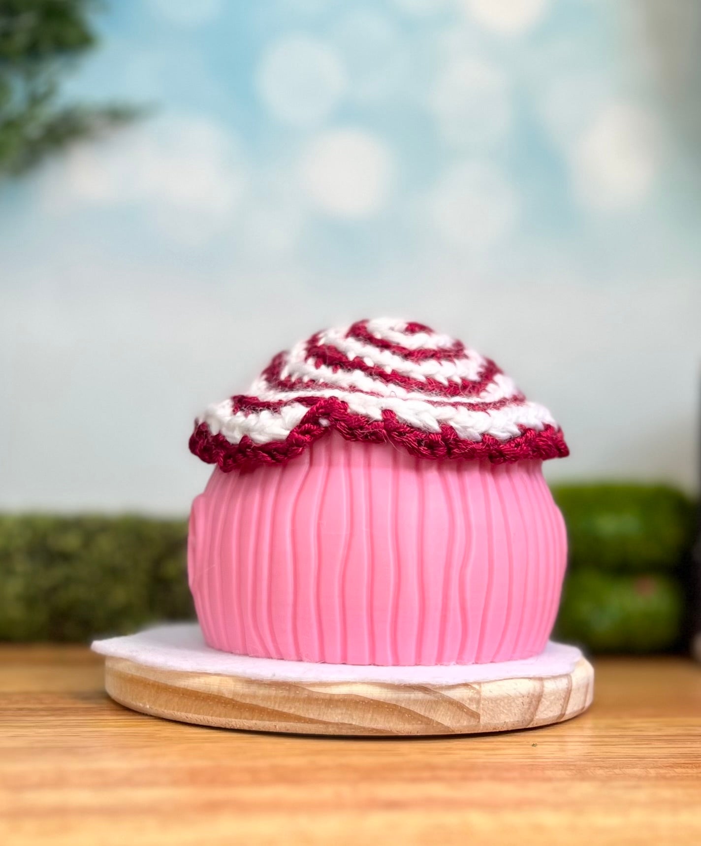 Peppermint Mushroom House (with wood base) *Galarple kitty not included