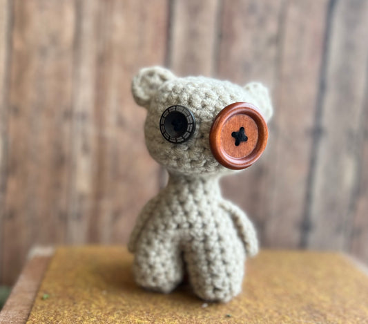 Button eyed Bear