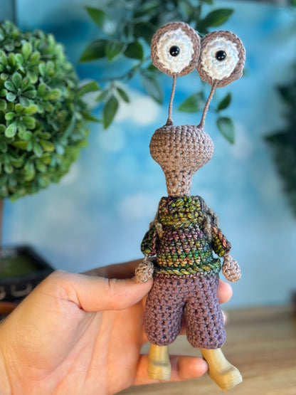 Gerald the Snail (With Shell backpack!)